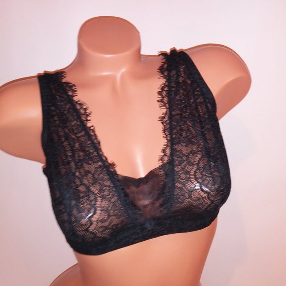 Victoria Secret Bra - Picture 2 of 5